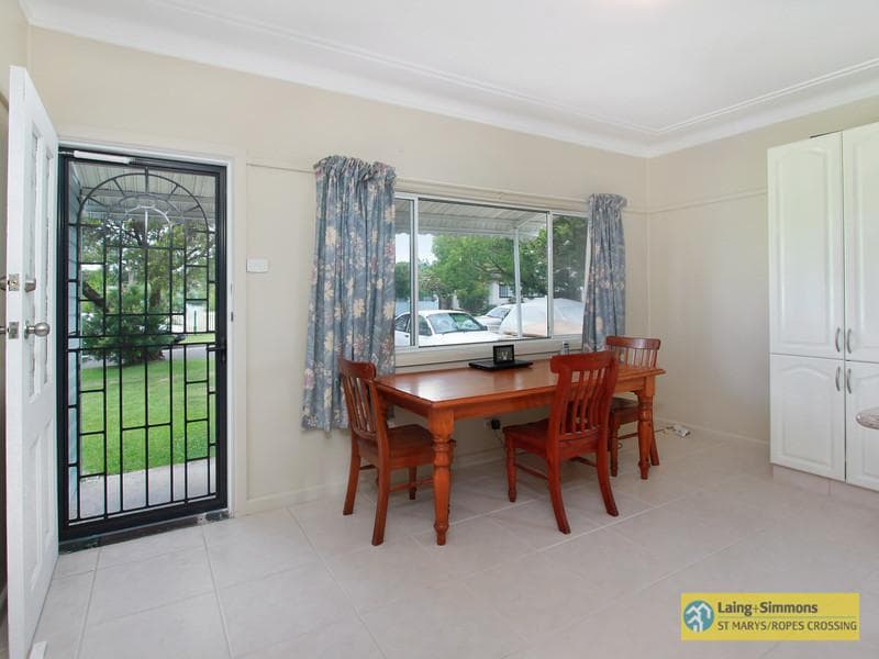 9 Leonard Street, Colyton, Colyton - Thumbnail 3