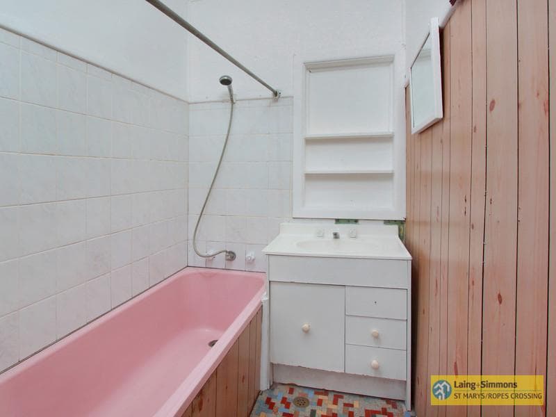 9 Leonard Street, Colyton, Colyton - Thumbnail 4