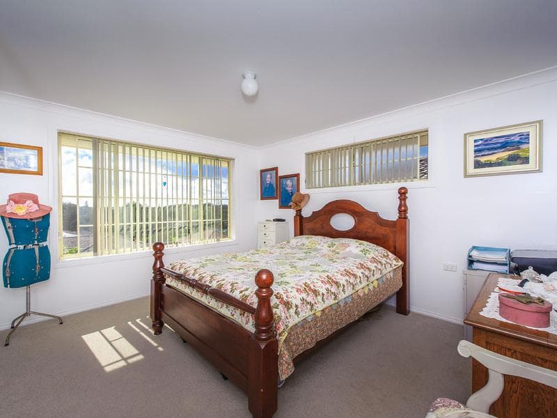 12 Parklands Ave, Port Macquarie, Port Macquarie - Thumbnail 5