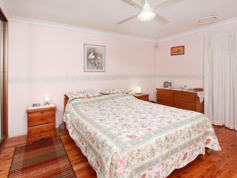 7/13																										Lincoln Road
														
								Port Macquarie, NSW 2444, Kings Langley - Thumbnail 6