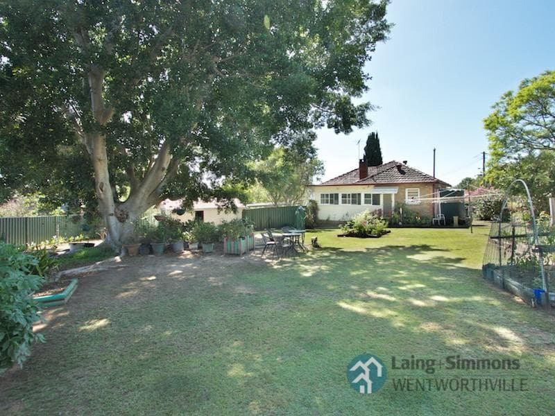 7/31-33																										Fourth Ave
														
								Campsie, NSW 2194, Westmead - Image 1