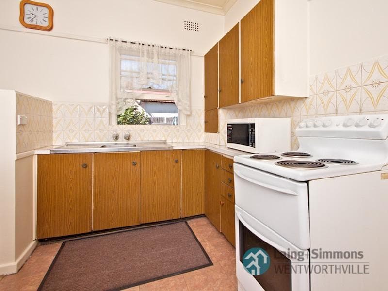 7/31-33																										Fourth Ave
														
								Campsie, NSW 2194, Westmead - Thumbnail 4