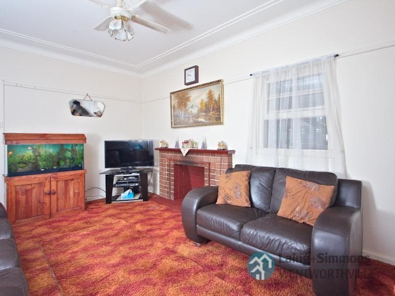 7/31-33																										Fourth Ave
														
								Campsie, NSW 2194, Westmead - Thumbnail 5
