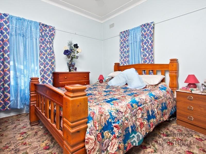7/31-33																										Fourth Ave
														
								Campsie, NSW 2194, Westmead - Thumbnail 6