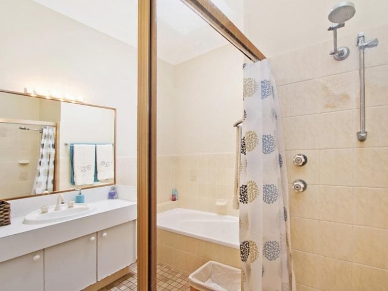 7/13																										Lincoln Road
														
								Port Macquarie, NSW 2444, Marayong - Thumbnail 5