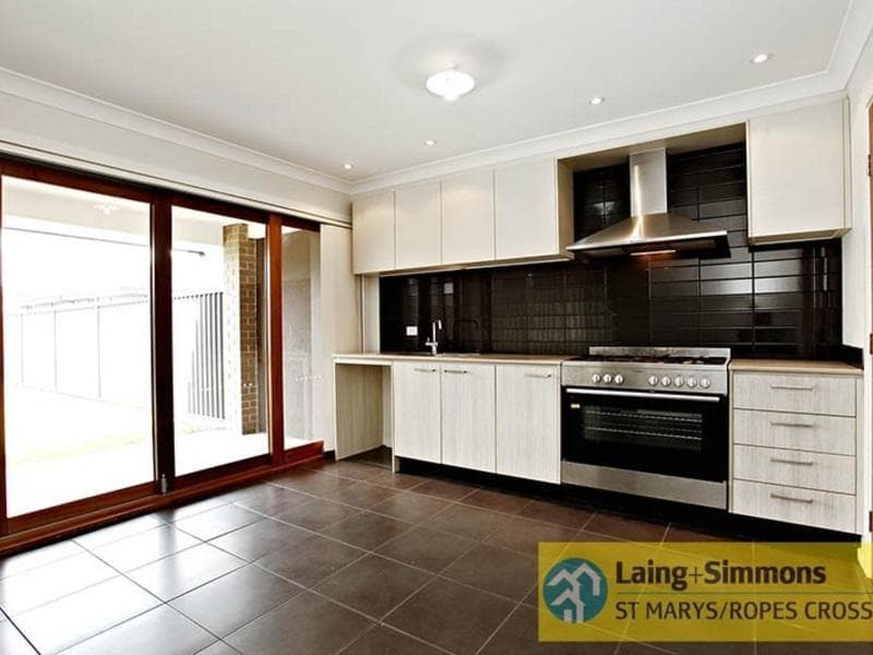7/31-33																										Fourth Ave
														
								Campsie, NSW 2194, Ropes Crossing - Thumbnail 2