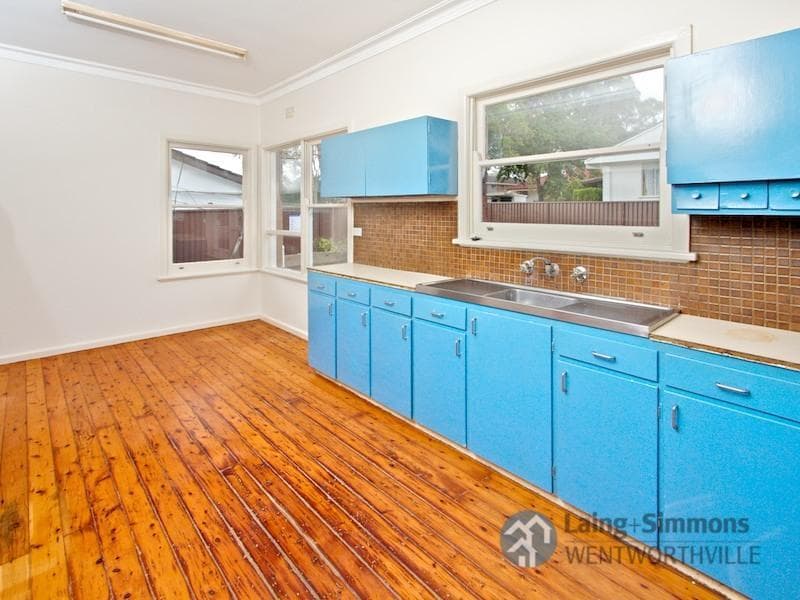 2/43 - 49																										Memorial Avenue
														
								Merrylands, NSW 2160, Toongabbie - Thumbnail 7