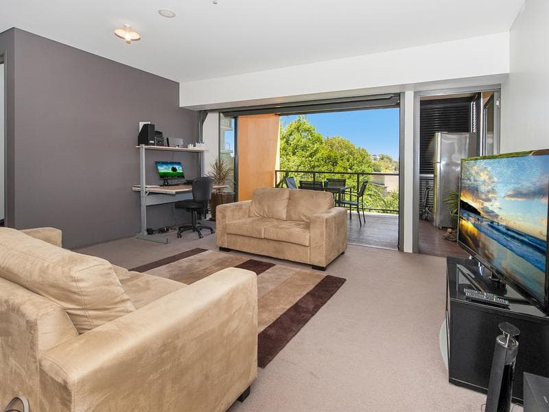 202/7 Sterling Circuit, Camperdown, Camperdown - Thumbnail 3