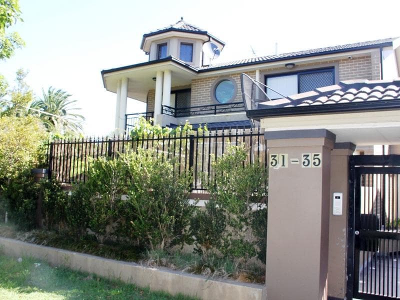 7/31-35 Broadway St, Punchbowl, Punchbowl - Image 1
