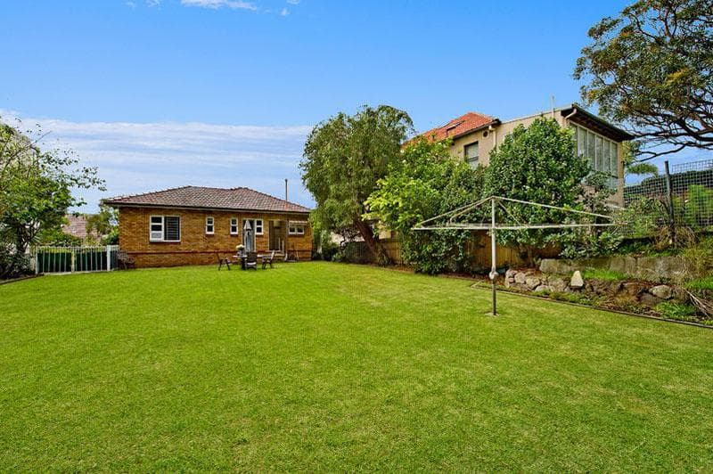 2/43 - 49																										Memorial Avenue
														
								Merrylands, NSW 2160, Vaucluse - Thumbnail 3