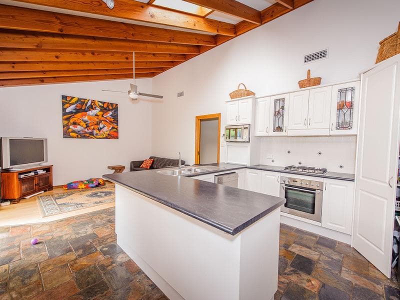 7/31-33																										Fourth Ave
														
								Campsie, NSW 2194, Port Macquarie - Thumbnail 5