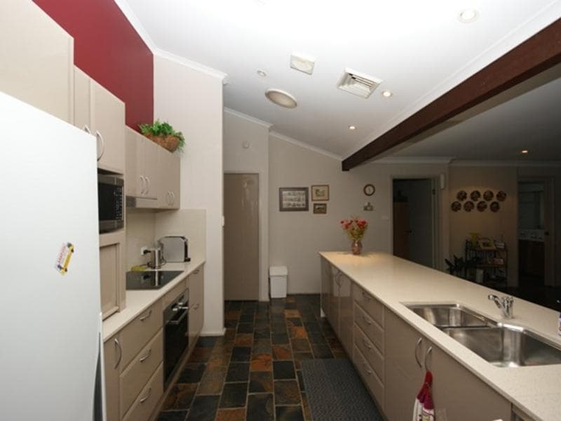 54 Rosina Crescent, Kings Langley, Kings Langley - Thumbnail 3