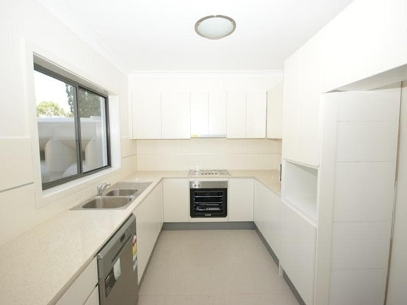 7/300 Seven Hills Road, Kings Langley, Kings Langley - Thumbnail 4