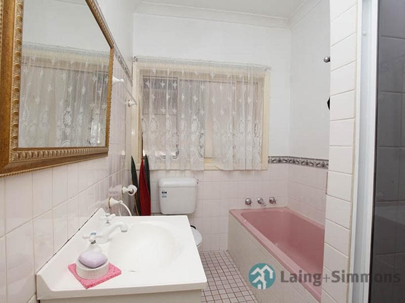 1/5																										Geary Street
														
								Port Macquarie, NSW 2444, Guildford - Thumbnail 5