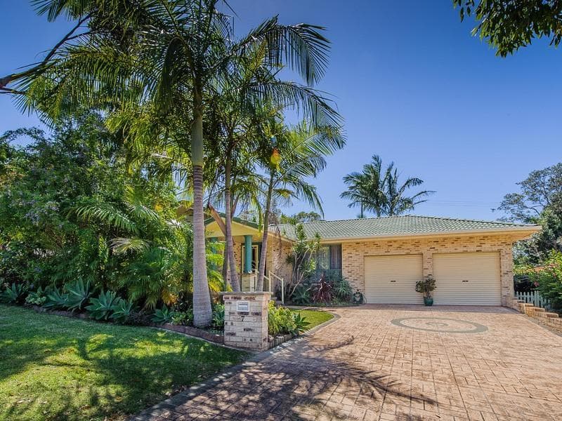 7 Chatfield Way, Port Macquarie, Port Macquarie - Image 1