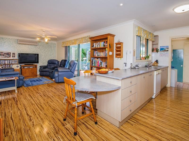 7 Chatfield Way, Port Macquarie, Port Macquarie - Thumbnail 6