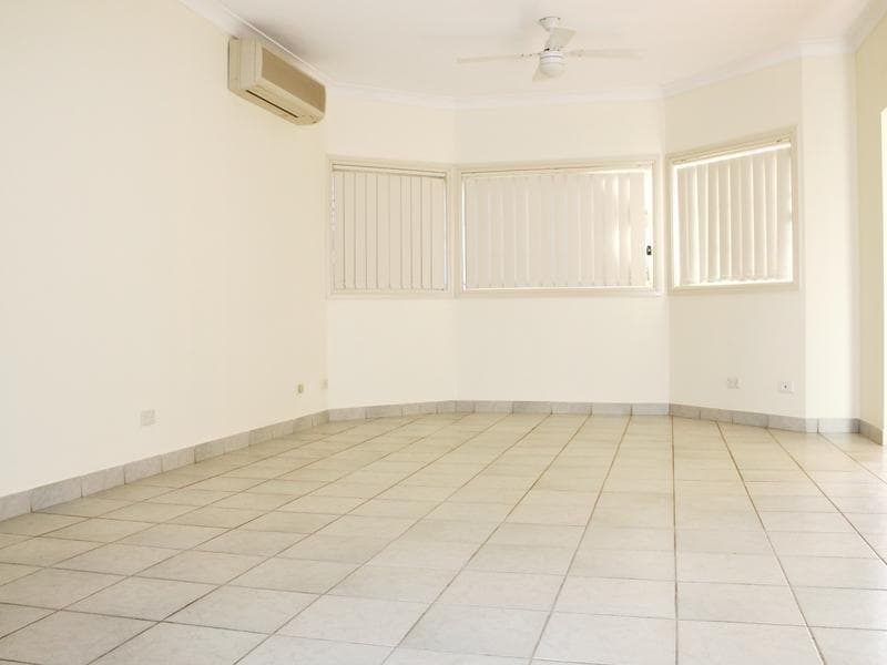 8/46 Old Kent Rd, Greenacre, Greenacre - Thumbnail 3