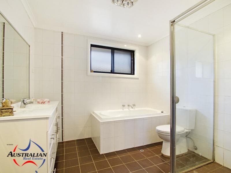 18 Donohue Street, Kings Park, Kings Park - Thumbnail 3