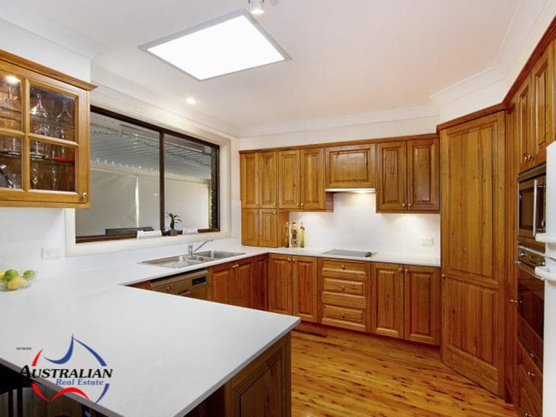 29 Plymouth Crescent, Kings Langley, Kings Langley - Thumbnail 2