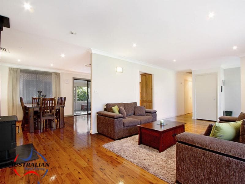 29 Plymouth Crescent, Kings Langley, Kings Langley - Thumbnail 3