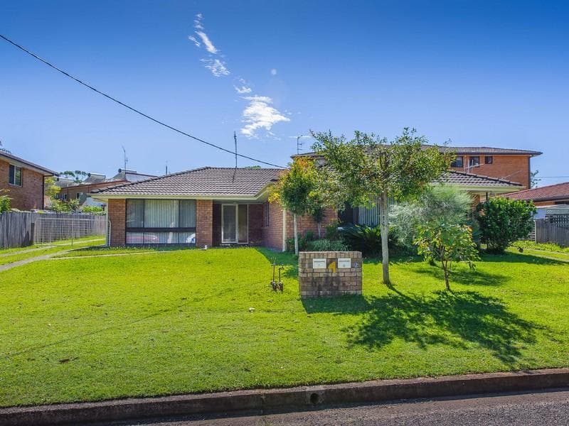 1/4 Mallawa Crescent, Port Macquarie, Port Macquarie - Image 1