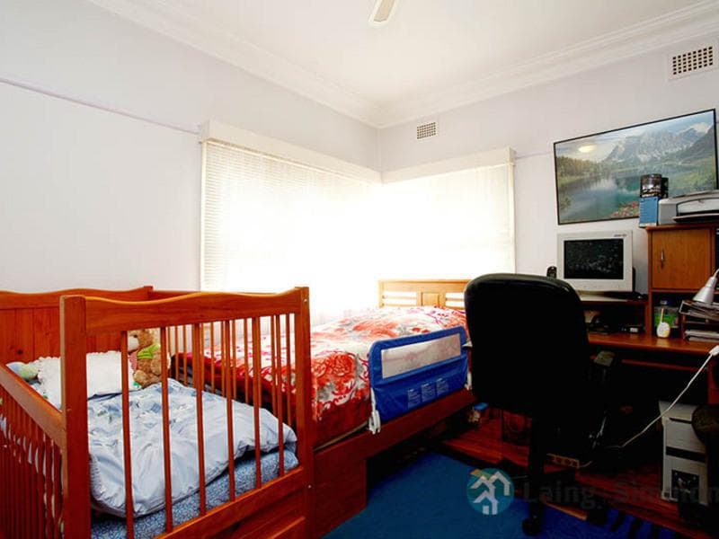 1/5																										Geary Street
														
								Port Macquarie, NSW 2444, Fairfield Heights - Thumbnail 7