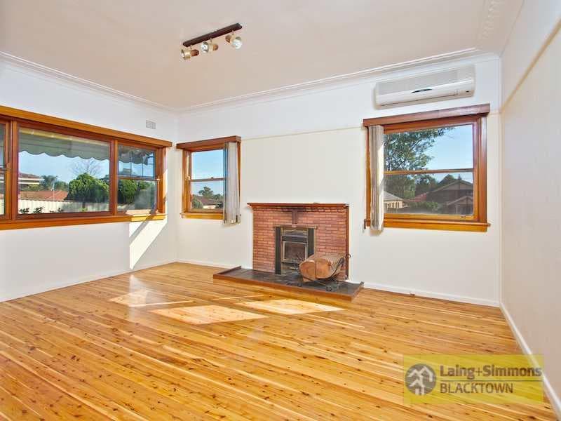 4 Barnet Place, Huntington Heights, Huntington Heights - Thumbnail 2