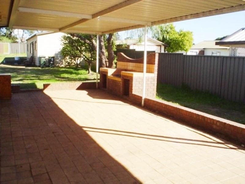 70 & 70b Earle Street, Doonside, Doonside - Thumbnail 5