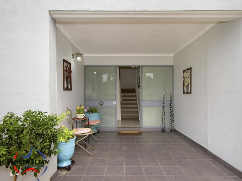 7 Hawke Place, Kings Langley, Kings Langley - Thumbnail 2