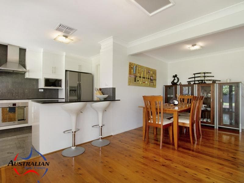 9 James Cook Drive, Kings Langley, Kings Langley - Thumbnail 4