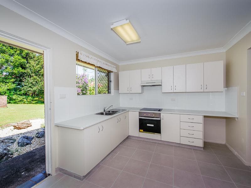 18 Narani Crescent, Port Macquarie, Port Macquarie - Thumbnail 2