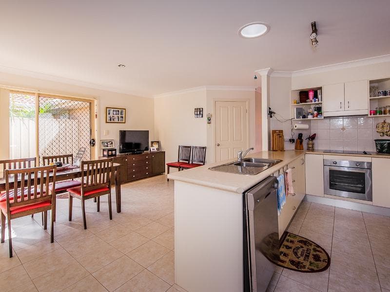 3/6 Fernhill Road, Port Macquarie, Port Macquarie - Thumbnail 6
