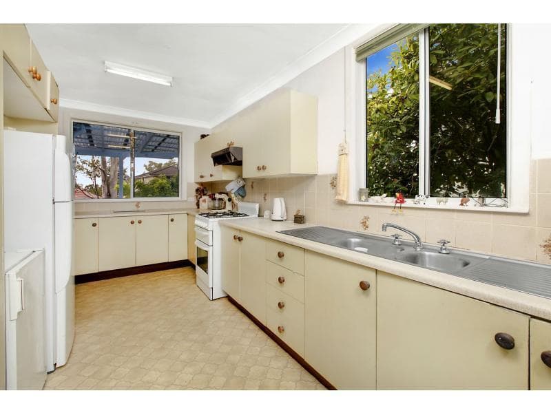 1/5																										Geary Street
														
								Port Macquarie, NSW 2444, Dee Why - Thumbnail 2