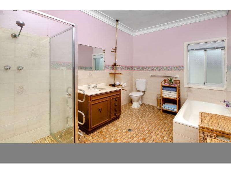 1/5																										Geary Street
														
								Port Macquarie, NSW 2444, Dee Why - Thumbnail 4