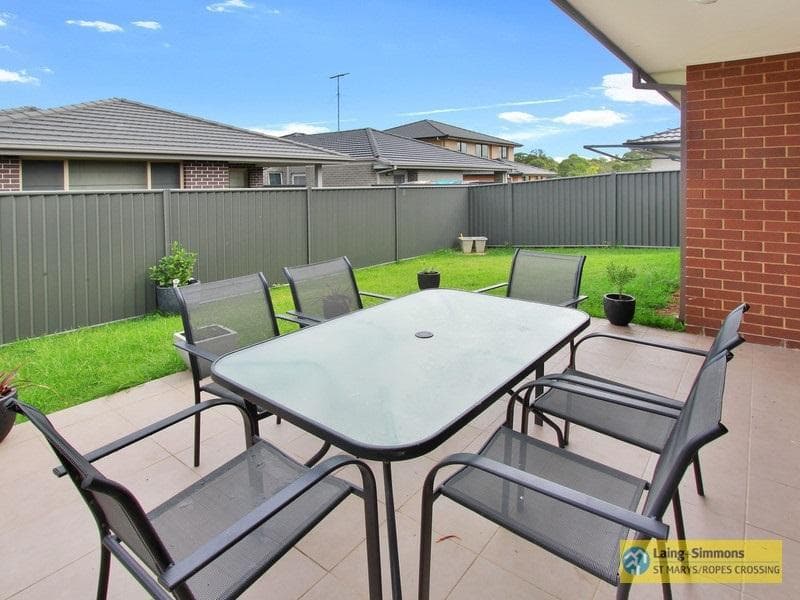 1/5																										Geary Street
														
								Port Macquarie, NSW 2444, Ropes Crossing - Thumbnail 7
