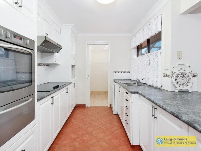 142 Explorers Way, St Clair, St Clair - Thumbnail 3