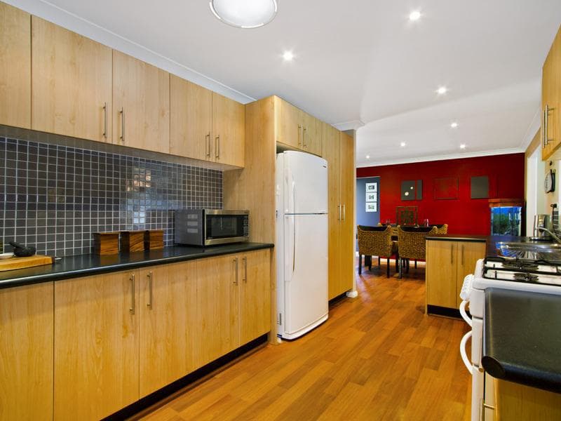 9 Goddard Crescent, Quakers Hill, Quakers Hill - Thumbnail 2