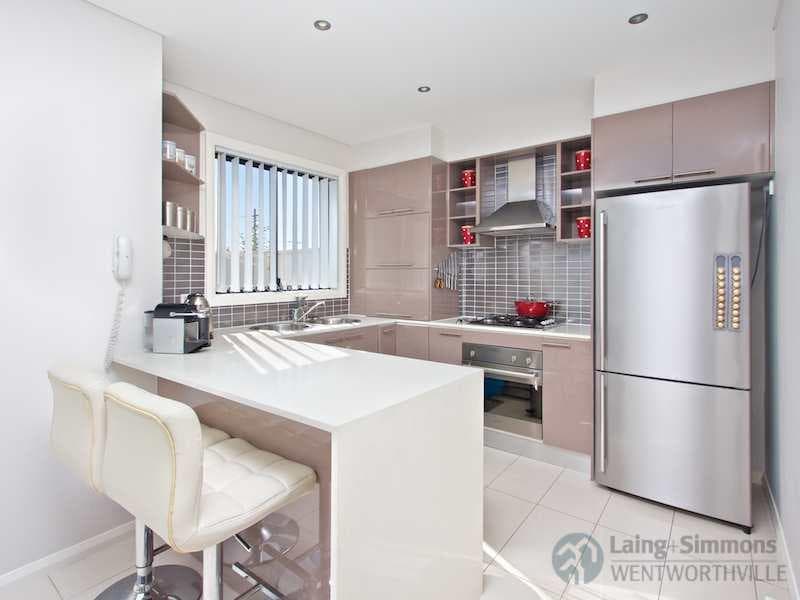 1/5																										Geary Street
														
								Port Macquarie, NSW 2444, Wentworthville - Thumbnail 2