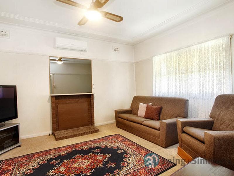 1/5																										Geary Street
														
								Port Macquarie, NSW 2444, Guildford - Thumbnail 3