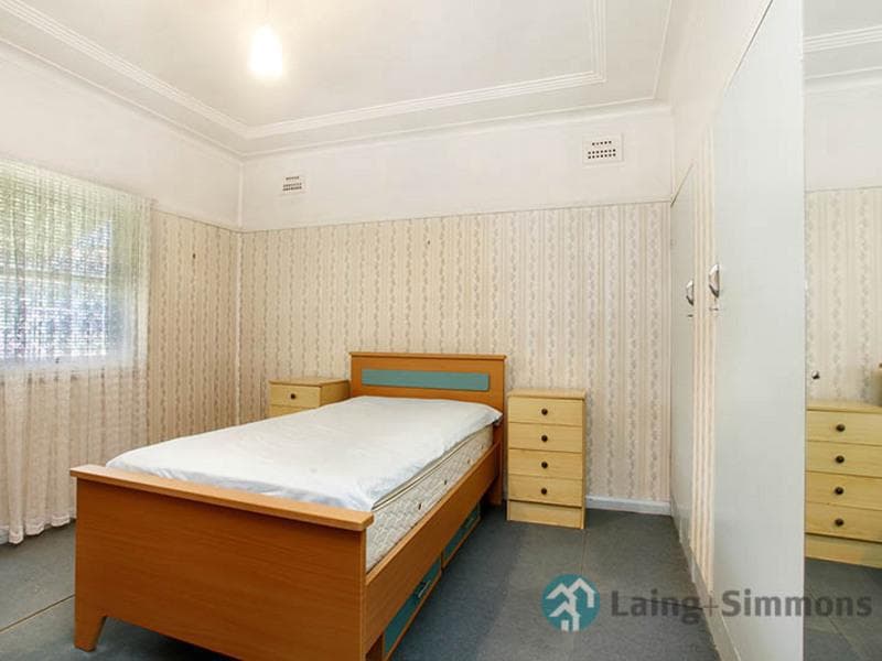 1/5																										Geary Street
														
								Port Macquarie, NSW 2444, Guildford - Thumbnail 4