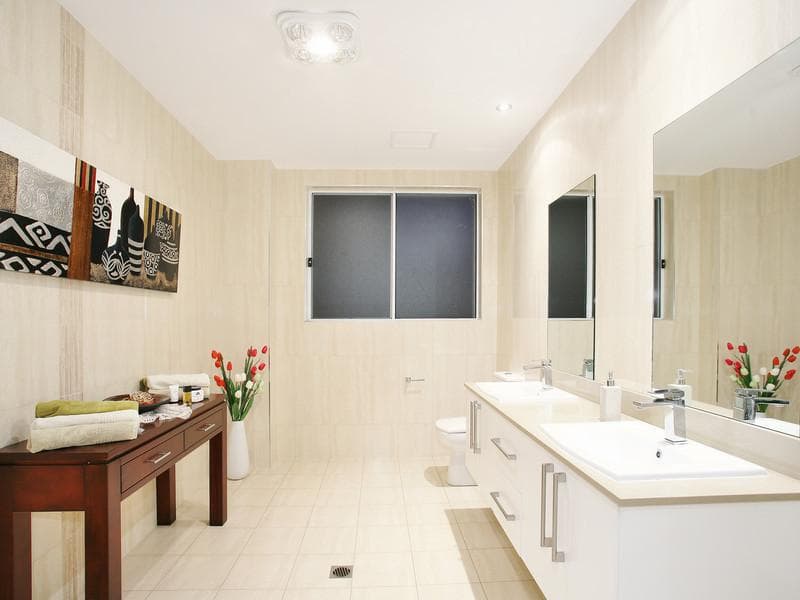 1/5																										Geary Street
														
								Port Macquarie, NSW 2444, Oatlands - Thumbnail 8