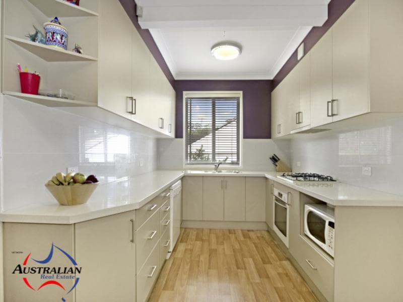 24 Gladys Crescent, Seven Hills, Seven Hills - Thumbnail 2