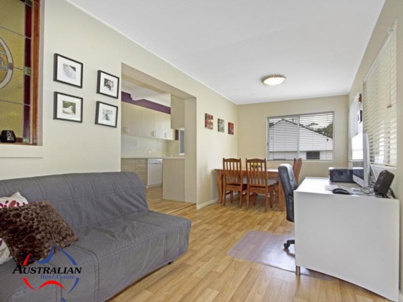 24 Gladys Crescent, Seven Hills, Seven Hills - Thumbnail 4