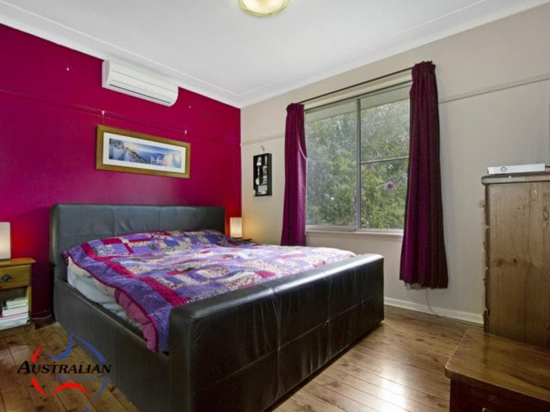 24 Gladys Crescent, Seven Hills, Seven Hills - Thumbnail 5