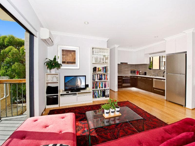 4/8 Moore Street, Bondi, Bondi - Image 1
