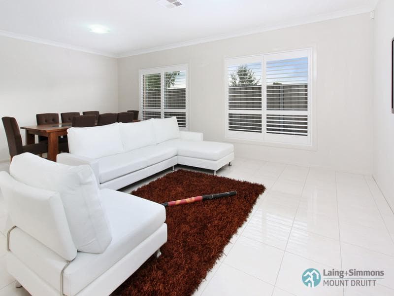 6/83																										Old South Head Road
														
								Bondi Junction, NSW 2022, Mount Druitt - Thumbnail 4
