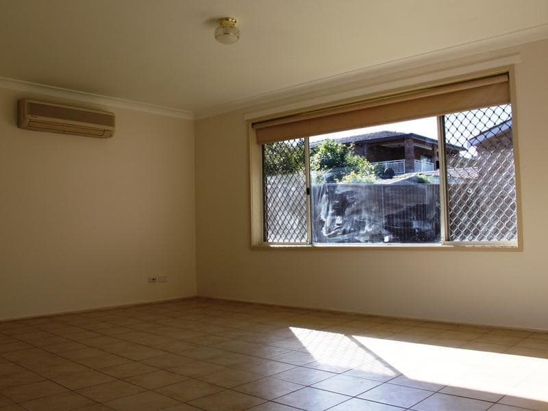 6/76 Manahan Street, Condell Park, Condell Park - Thumbnail 2