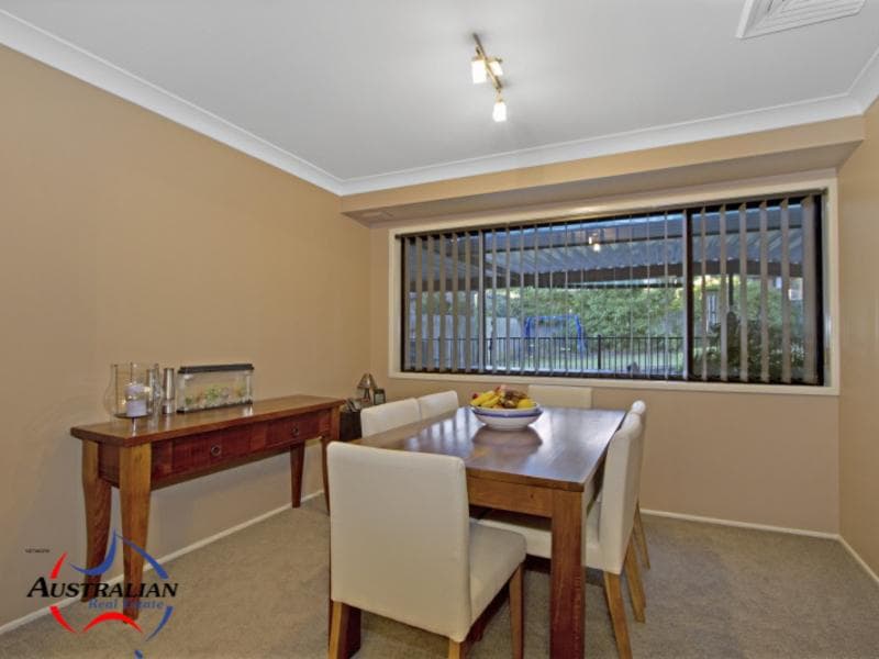 102 James Cook Drive, Kings Langley, Kings Langley - Thumbnail 3