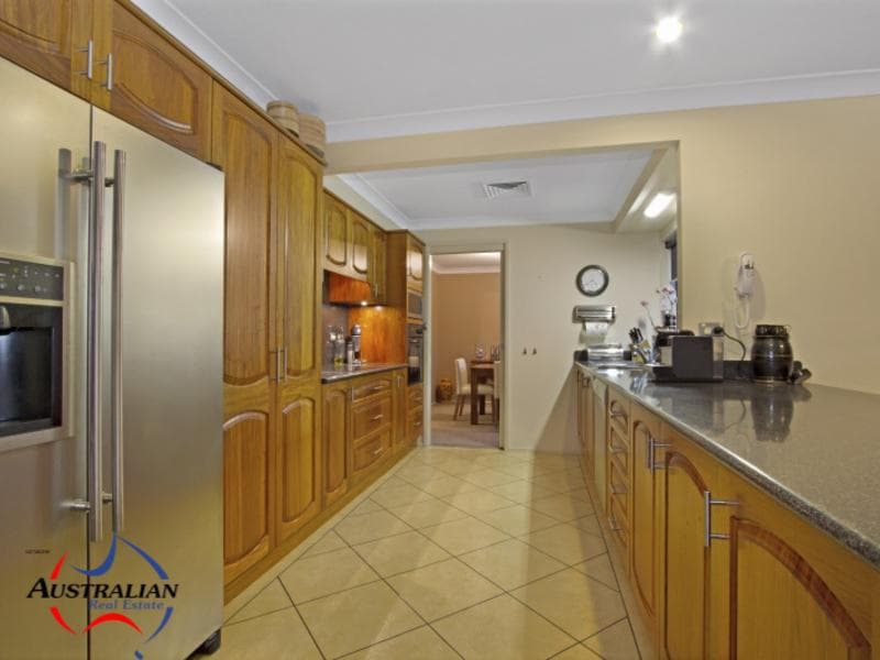 102 James Cook Drive, Kings Langley, Kings Langley - Thumbnail 4