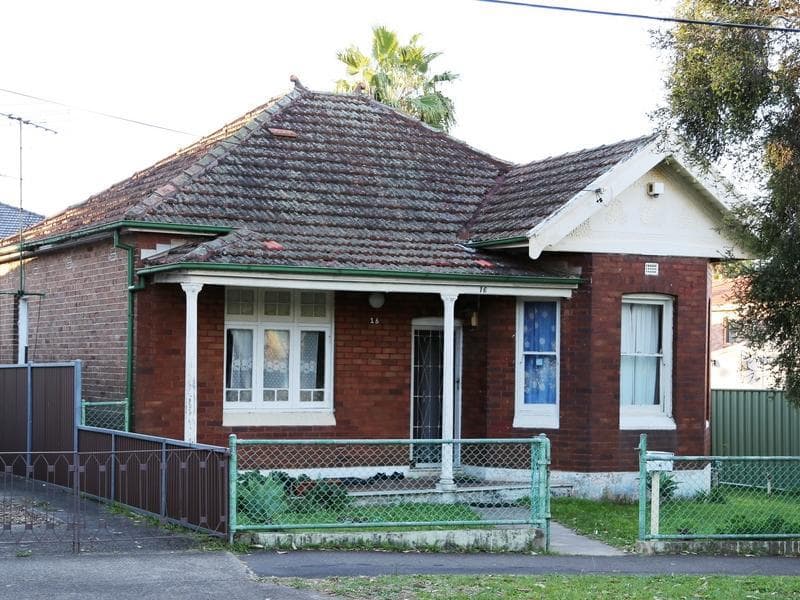 16 North Pde, Campsie, Campsie - Image 1